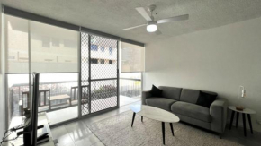 Unit 4 ' Re Del Mar,' Kings Beach